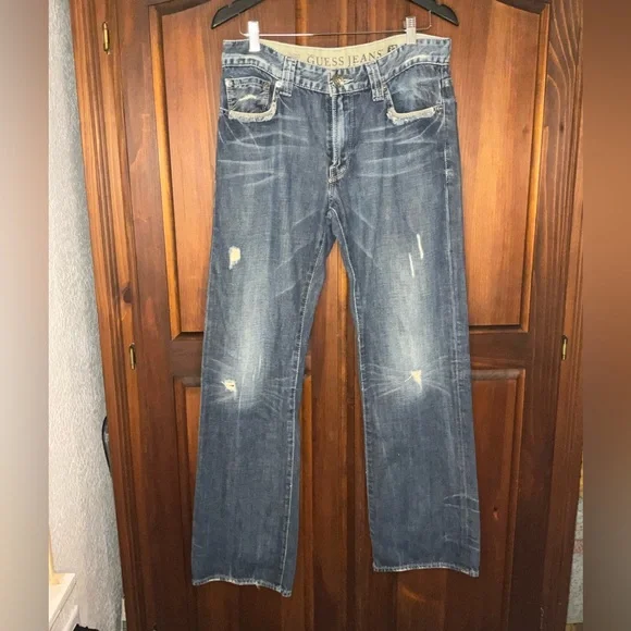 Guess Men's Distressed Blue Desmond Relaxed Jeans Size 32X32 - Picture 2 of 9